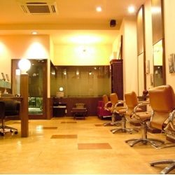 Hair Make Re　（ヘアメイクアールイー）