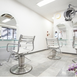 ヘアーカラー専門店ストロベリーロックス赤羽1番街店