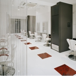 HAIR & MAKE EARTH　町田店