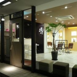 AM'S HAIR　本厚木店【アムズヘアー】
