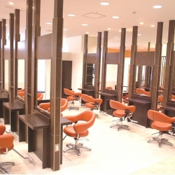 ＧＲＡＮＤ　ＴＲＵＴＨ　-グランド　トゥルース-　千葉店