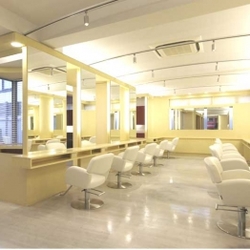 SELECT　bloom　三軒茶屋