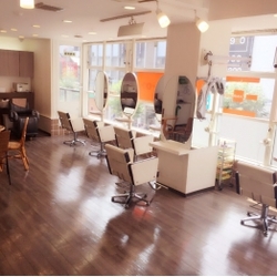 HAIR DESIGN  QC2　(ヘアーデザイン　キューシーツー)