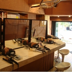 Jeum　《ジューム》