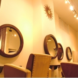 Q‐OO. OF THE HAIR 小倉魚町店【クー オブザヘアー】