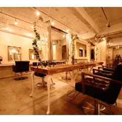 Ursus hair salone　北千住店