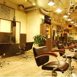 HAIR MAGIC　（ヘアーマジック）