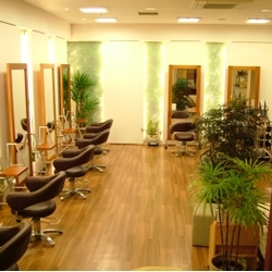 hair space Sun-traP　（サントラップ）