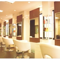 hair salon haru　(ヘアーサロン　ハル)