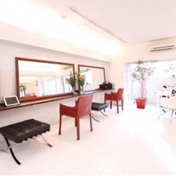 ATHLETES アスリーツ