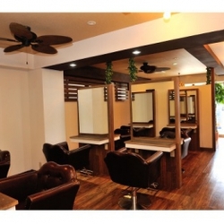 Agu hair radian　（アグ　ヘアー　ラジアン）赤羽店