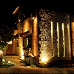 ANT'S Hair and Resort　（アンツ　ヘアーアンドリゾート）　辻堂本店