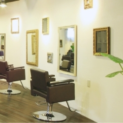 aW hair　三軒茶屋