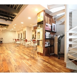 HAIR&MAKE　SeeK　八王子　【シーク】