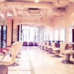 HAIR & MAKE EARTH　荻窪店