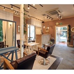 AUBE hair meu　光の森 熊本2号店