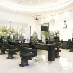 ウェル・アアルト　本厚木ミロード店