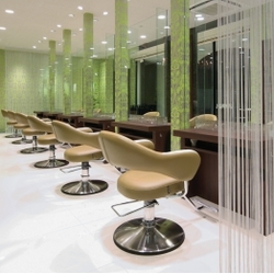 HAIR & MAKE EARTH　川口ANNEX店