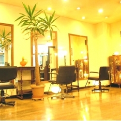 縮毛矯正専門店　LA・BOTE