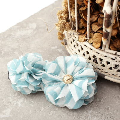  2輪咲きストライプフラワーのバナナクリップ