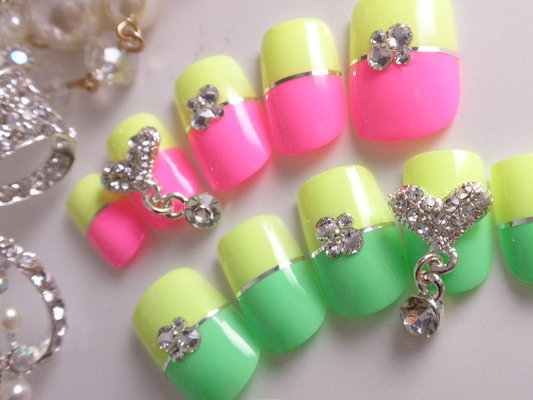 ネオンイエロー×ピンクグリーンスウィングハート