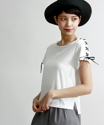 レースアップTシャツ