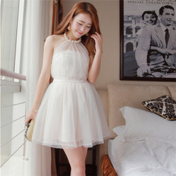 ホワイトレースワンピース