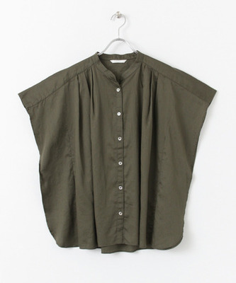 スタンドカラータックシャツ