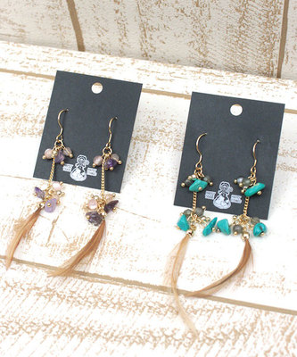 フェザーストーンピアス