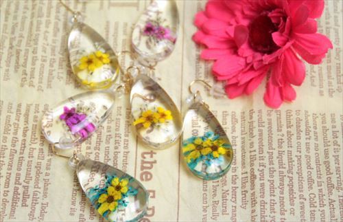 ドロップドライフラワーピアス