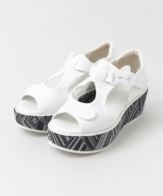 KBF 厚底サンダル