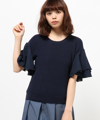 袖フリルニットプルオーバー