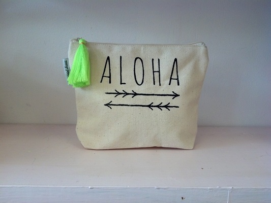 ネオンカラータッセルポーチ(グリーン)