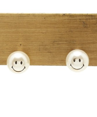 F&D : スマイルパールピアス