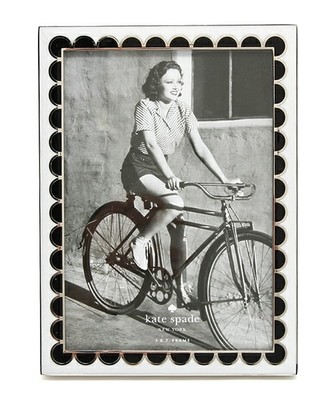 PIERREPONT PLACE 5X7, HALF DOT