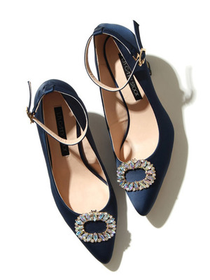 ビジュー付ポインテッドパンプス