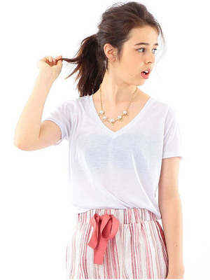 ベーシックVネックTシャツ