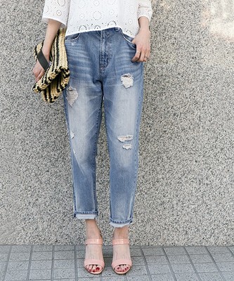 UR クラッシュデニムパンツ