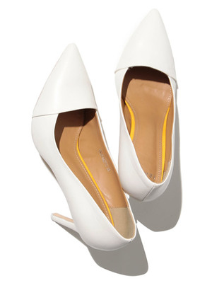 トゥ切替えパンプス