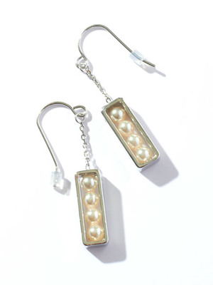 スクエアキューブパールピアス