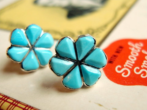 ポストピアス/ジャスミン