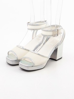 スクエアヒールサンダル