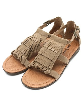 MINNETONKA/MAUIフリンジフラットサンダル