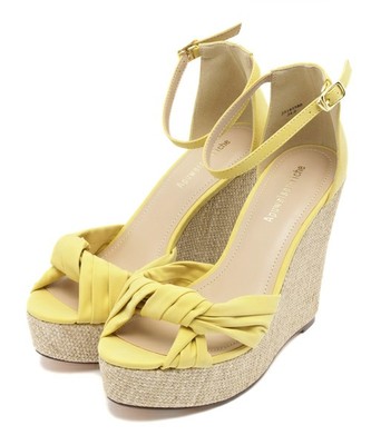 Apuweiser-riche 結びリボンウェッジサンダル