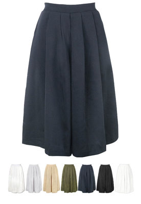 タック入シンプルフレアガウチョパンツ