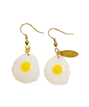 目玉焼きピアス・イヤリング
