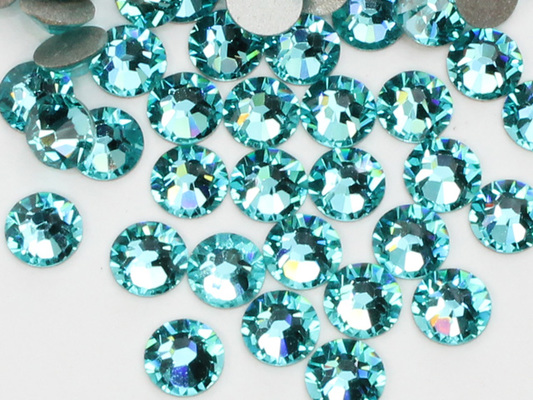 ラインストーン　ライトターコイズ