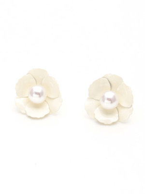 3Dフラワーパールピアス/titty&Co.