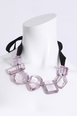 ビッグストーンネックレス