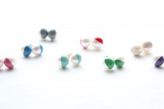 色漆のツートーンパール ピアス